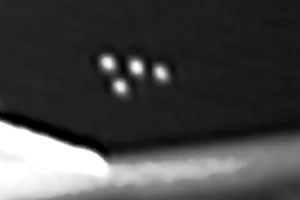 Triangle-shaped UFO filmed over Melbourne, Australia